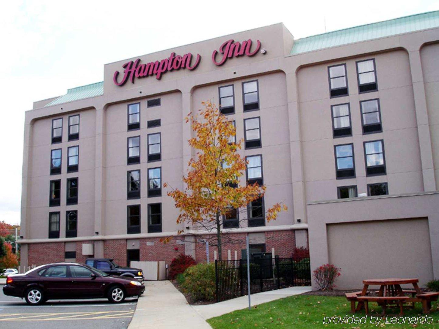 Hampton Inn Boston / Марлборо Экстерьер фото